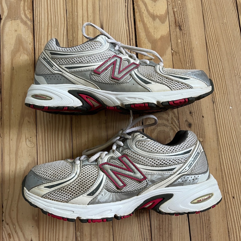 New Balance 470 Womens 10 Silver White Pink Y2K Mesh Athletic Running Shoes - Picture 2 of 11